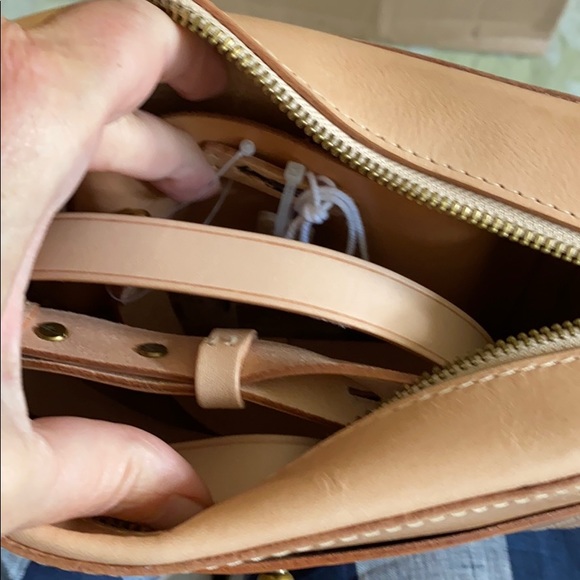 The Transport Camera Bag: Vachetta Leather AK563 - Picture 5 of 6